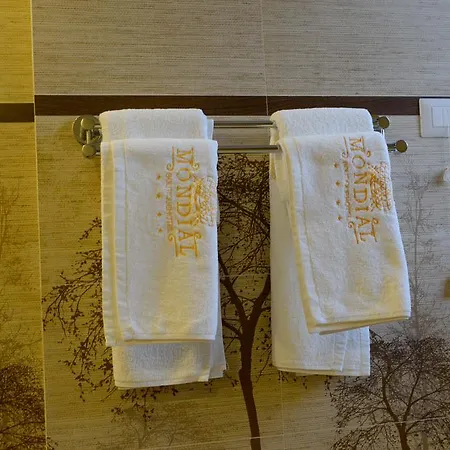 Mondial Boutique Hotel Fier